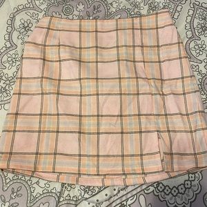 Pink plaid skirt With Slit